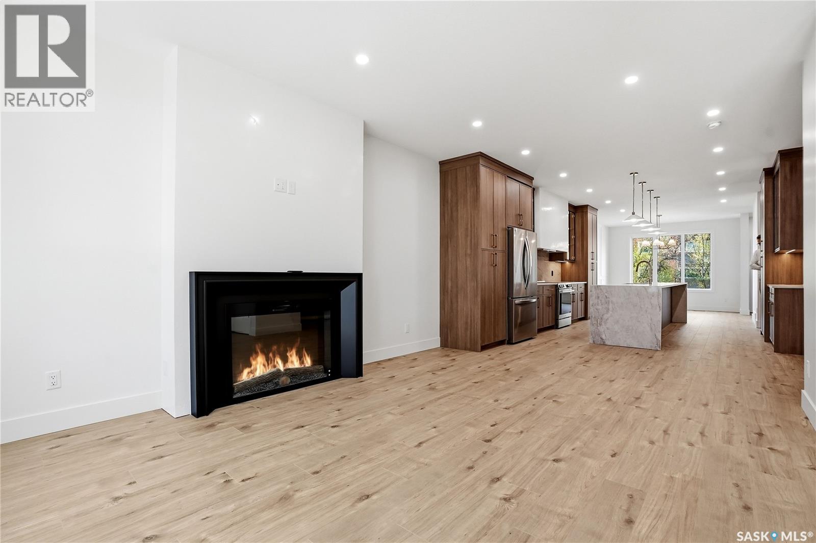 317 11th STREET E - 6