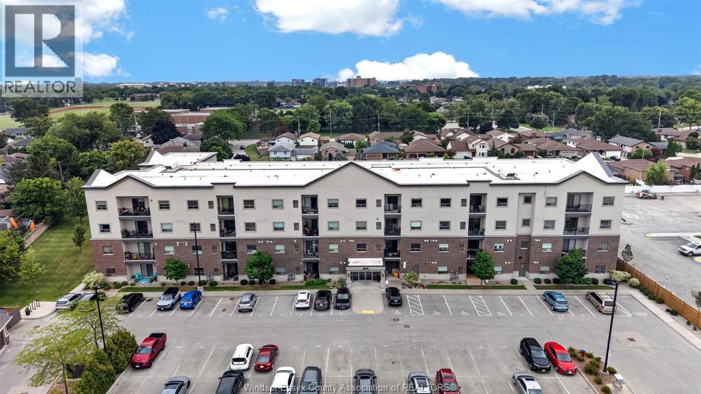#311 8475 WYANDOTTE STREET East - 1