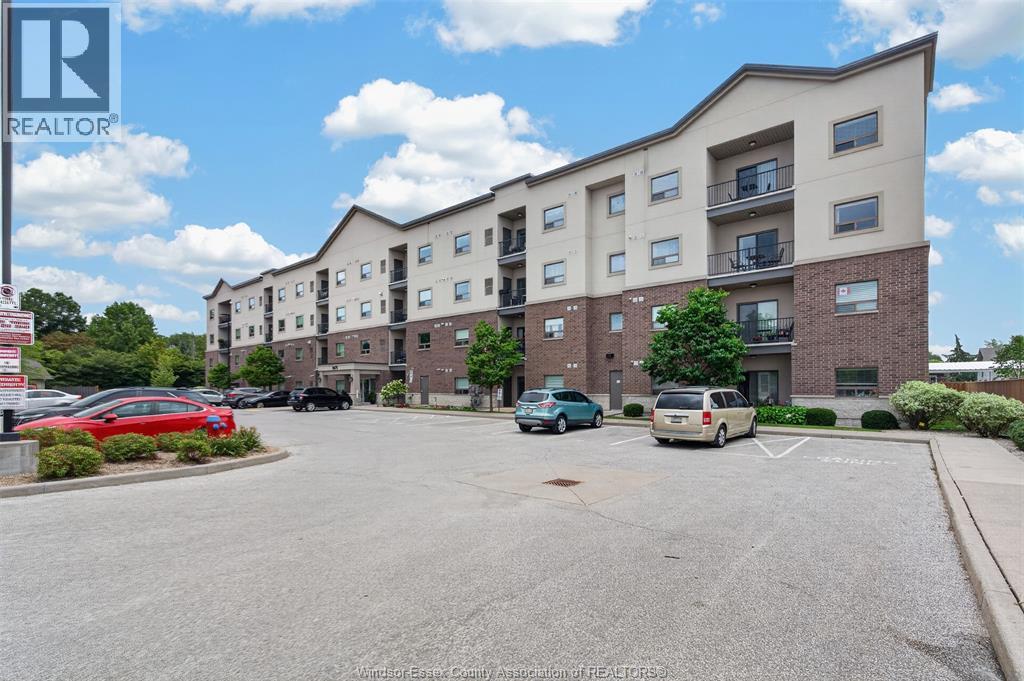#311 8475 WYANDOTTE STREET East - 3