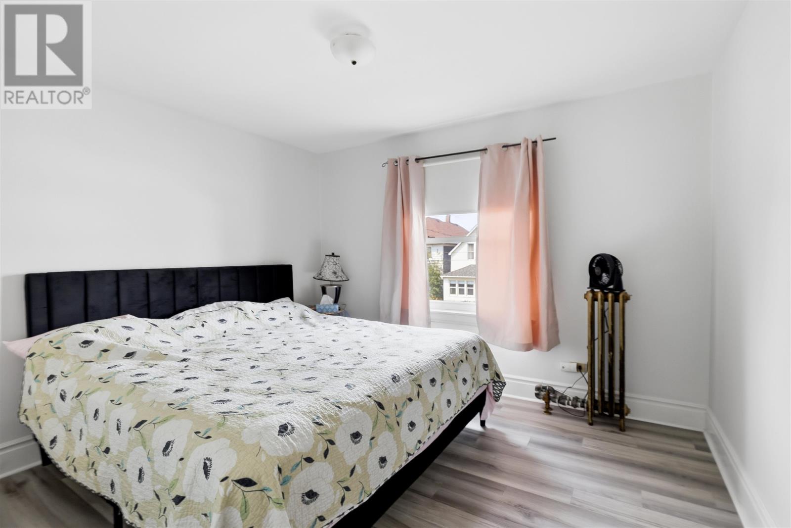157 Alexandra ST - Image 15