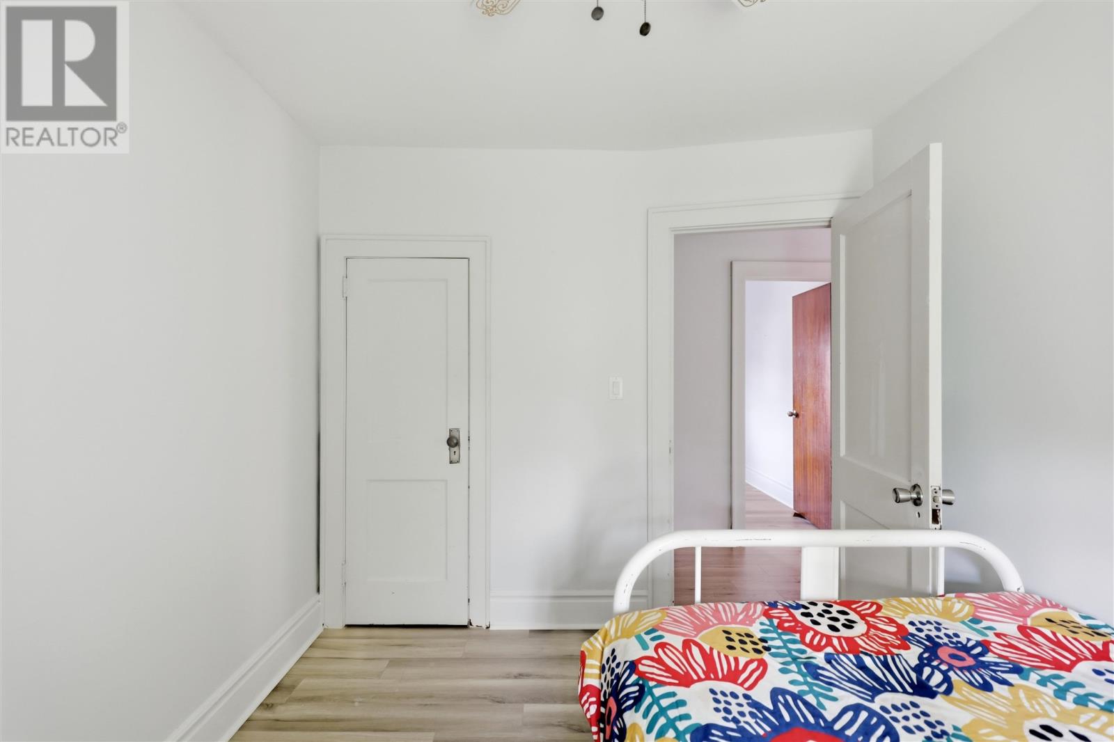 157 Alexandra ST - 20