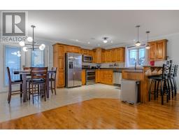 83 Hopedale Crescent thumbnail 10