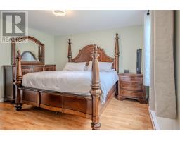 83 Hopedale Crescent thumbnail 17