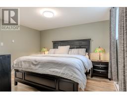 83 Hopedale Crescent thumbnail 19