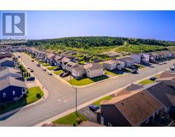 83 Hopedale Crescent thumbnail 35