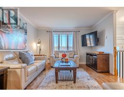 83 Hopedale Crescent thumbnail 7