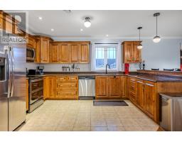 83 Hopedale Crescent thumbnail 9