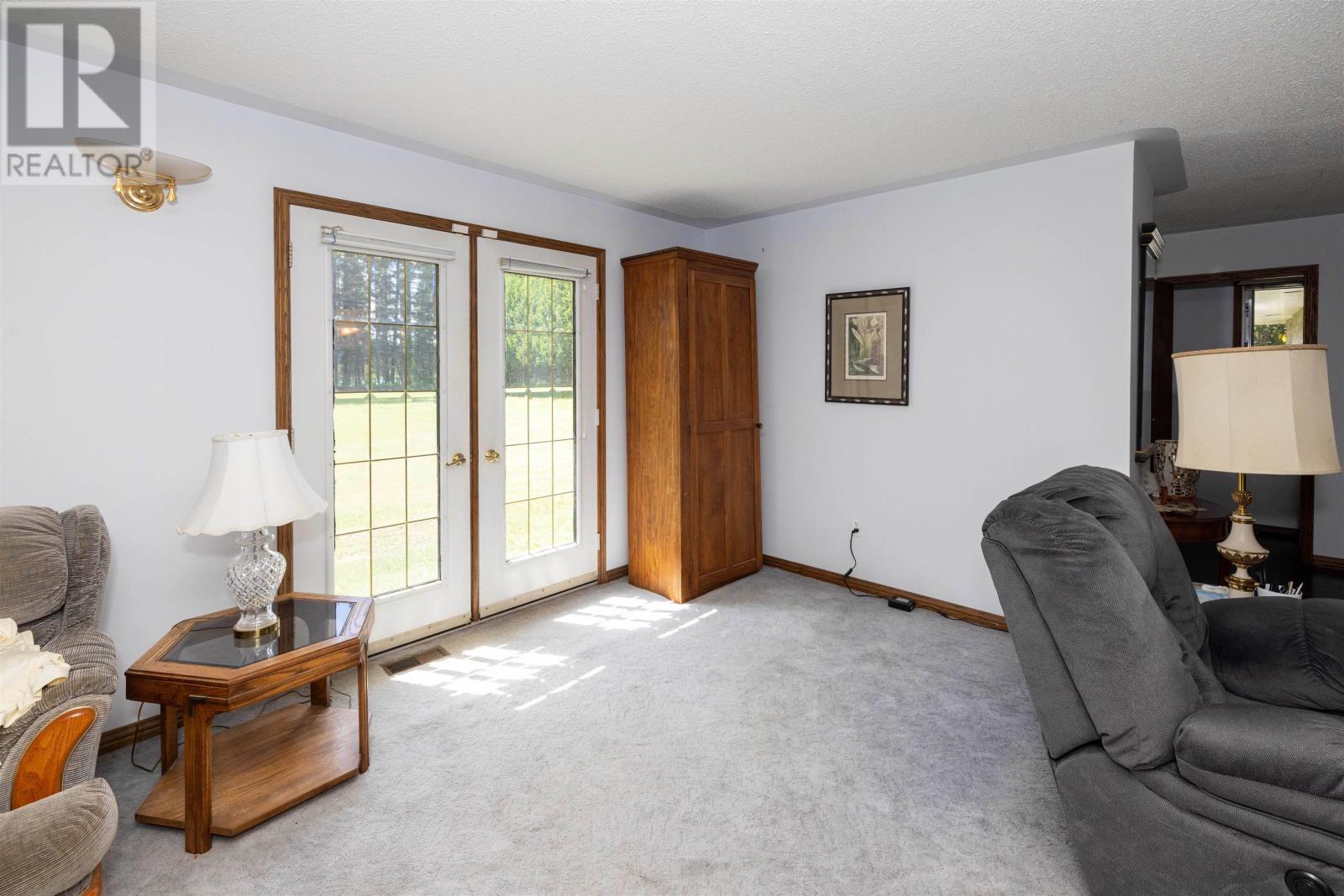 1155 Victor ST S - 30