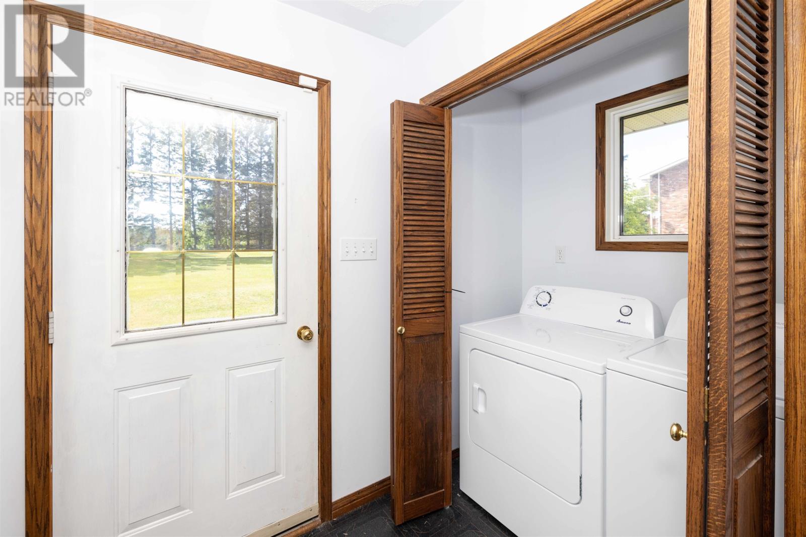 1155 Victor ST S - 41