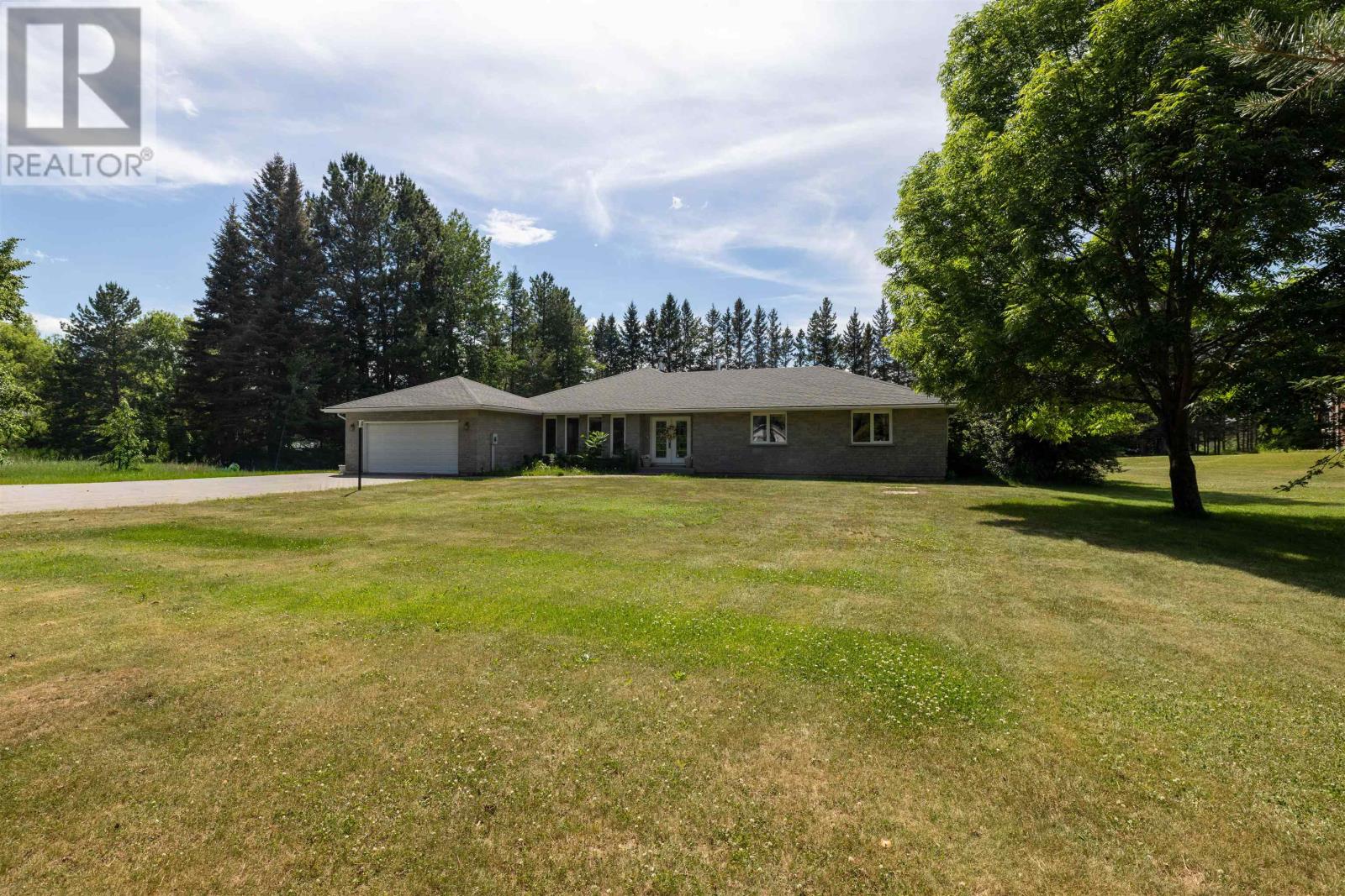 1155 Victor ST S - 5