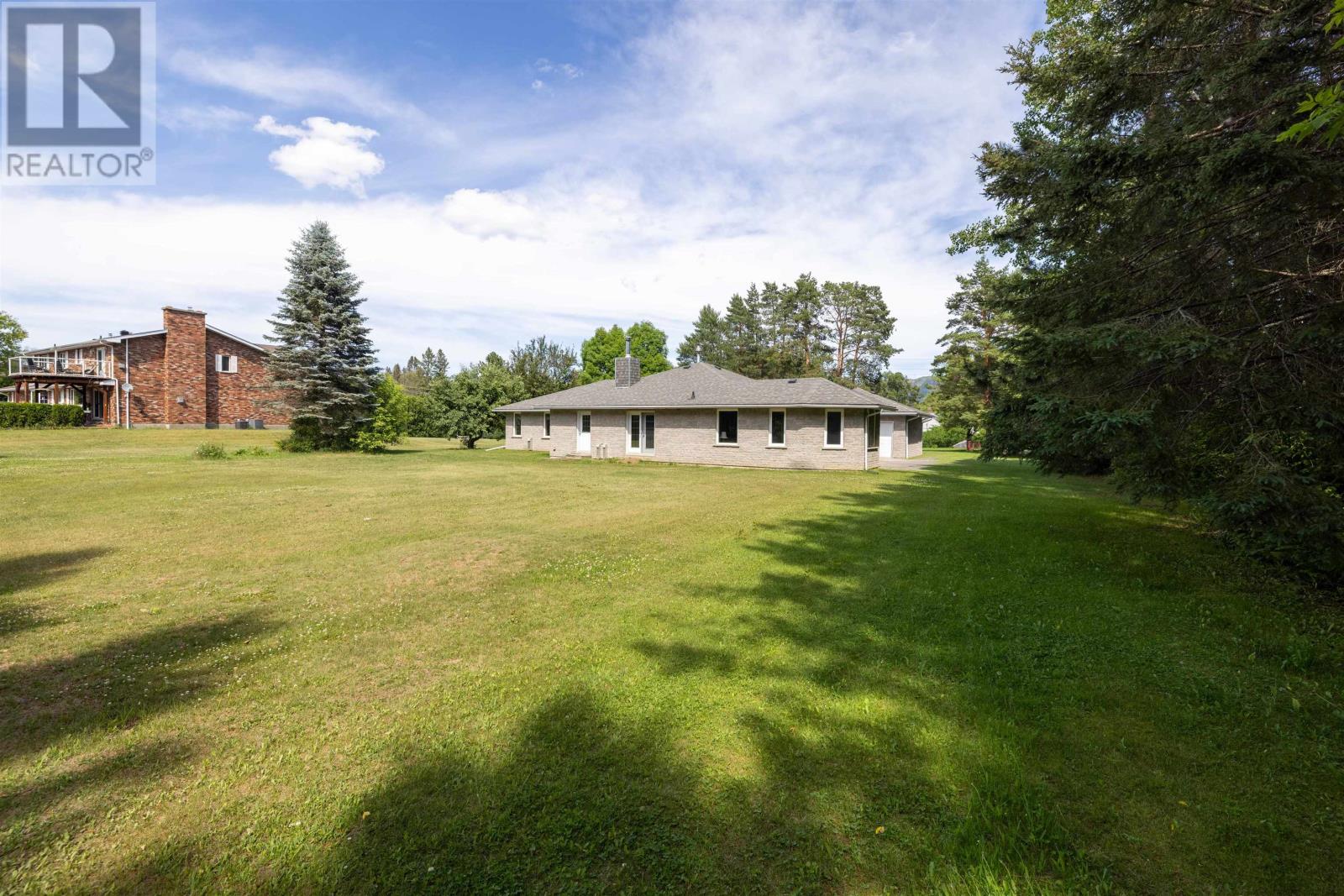 1155 Victor ST S - 7