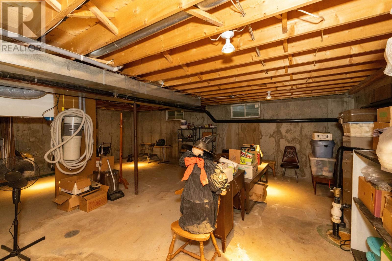 1155 Victor ST S - 44