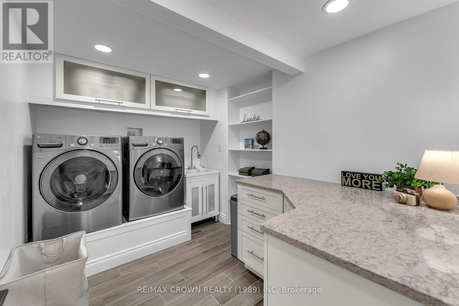 254 SILVER LADY LANE - Image 22
