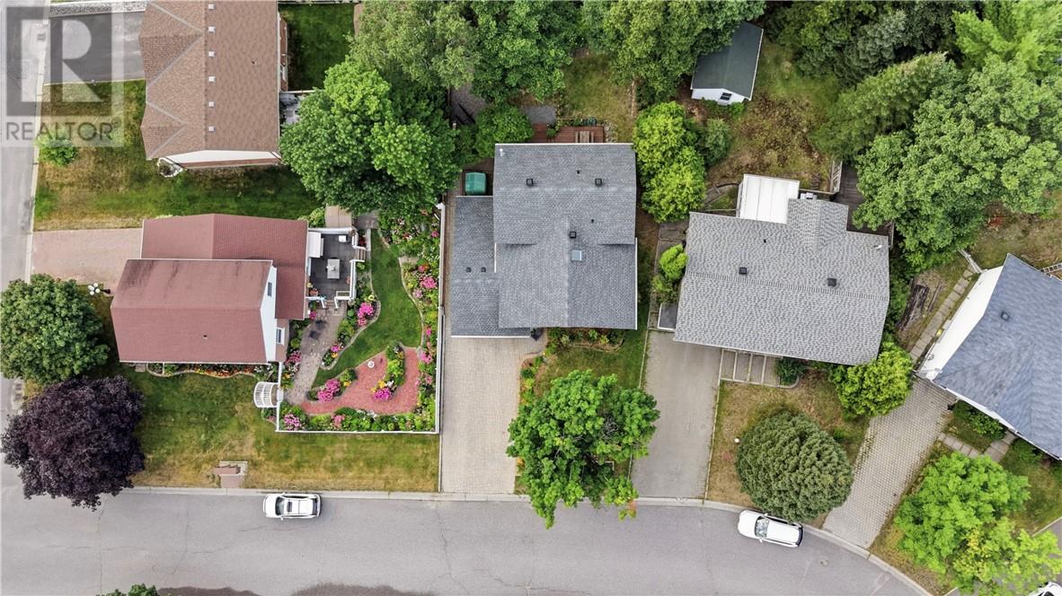 2476 Cavendish Court - 31