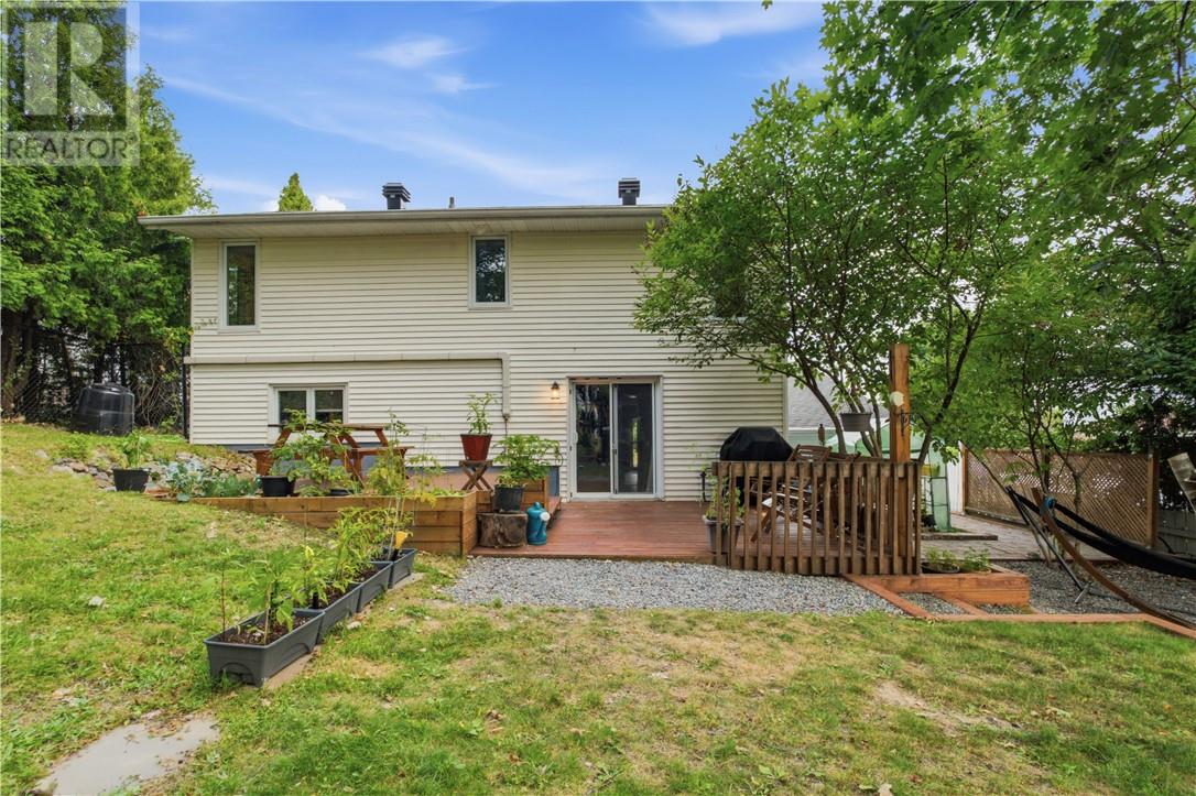 2476 Cavendish Court - 25