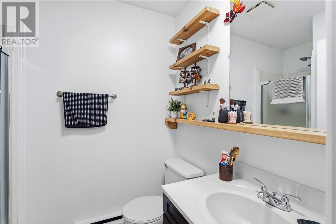 2476 Cavendish Court - 13