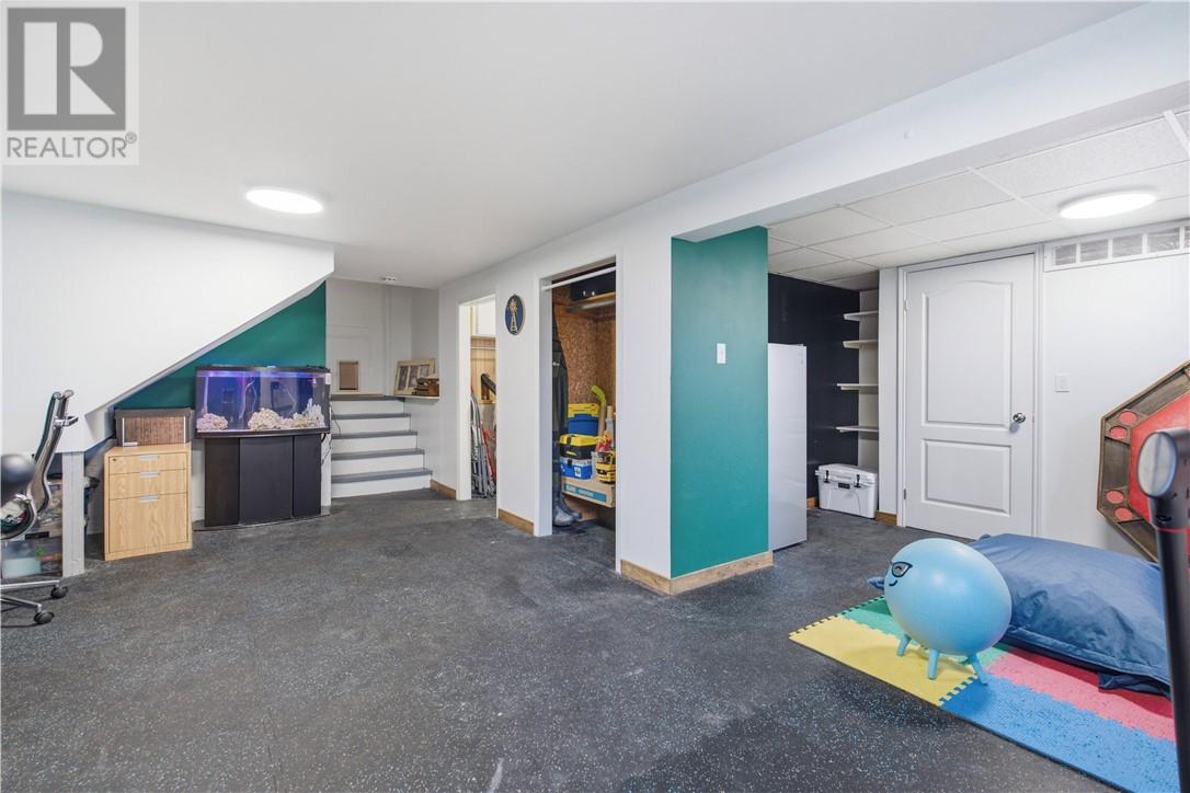 2476 Cavendish Court - 22
