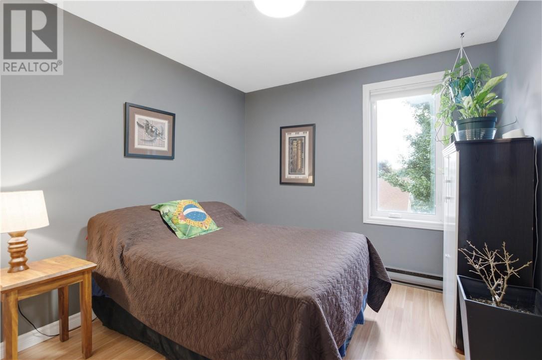 2476 Cavendish Court - 16