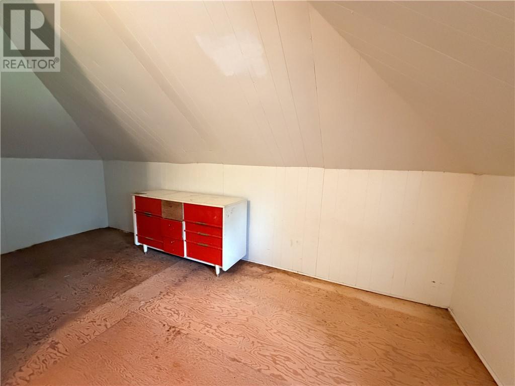 11 Perivale Road E - 30