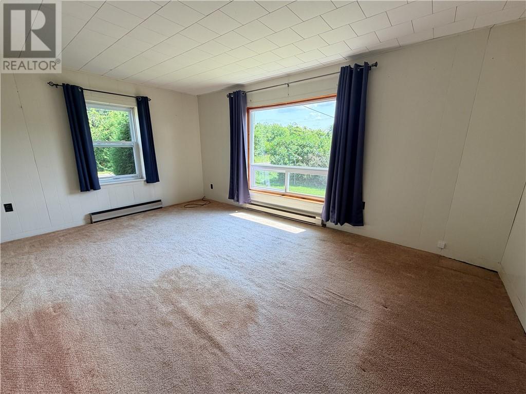 11 Perivale Road E - 20