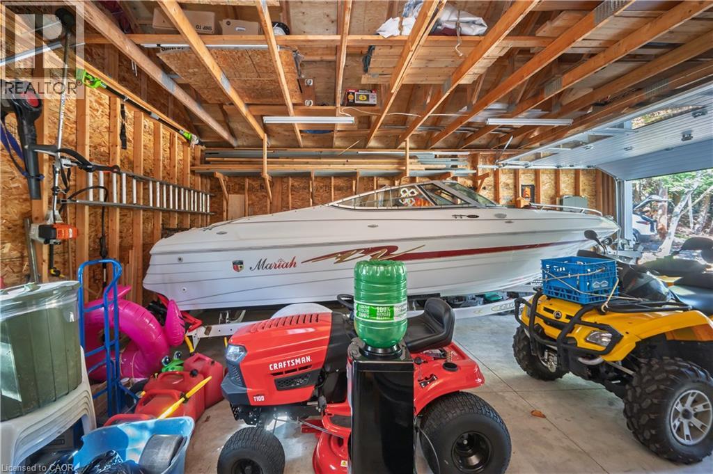 1012 ARMSTRONG Road - Image 40