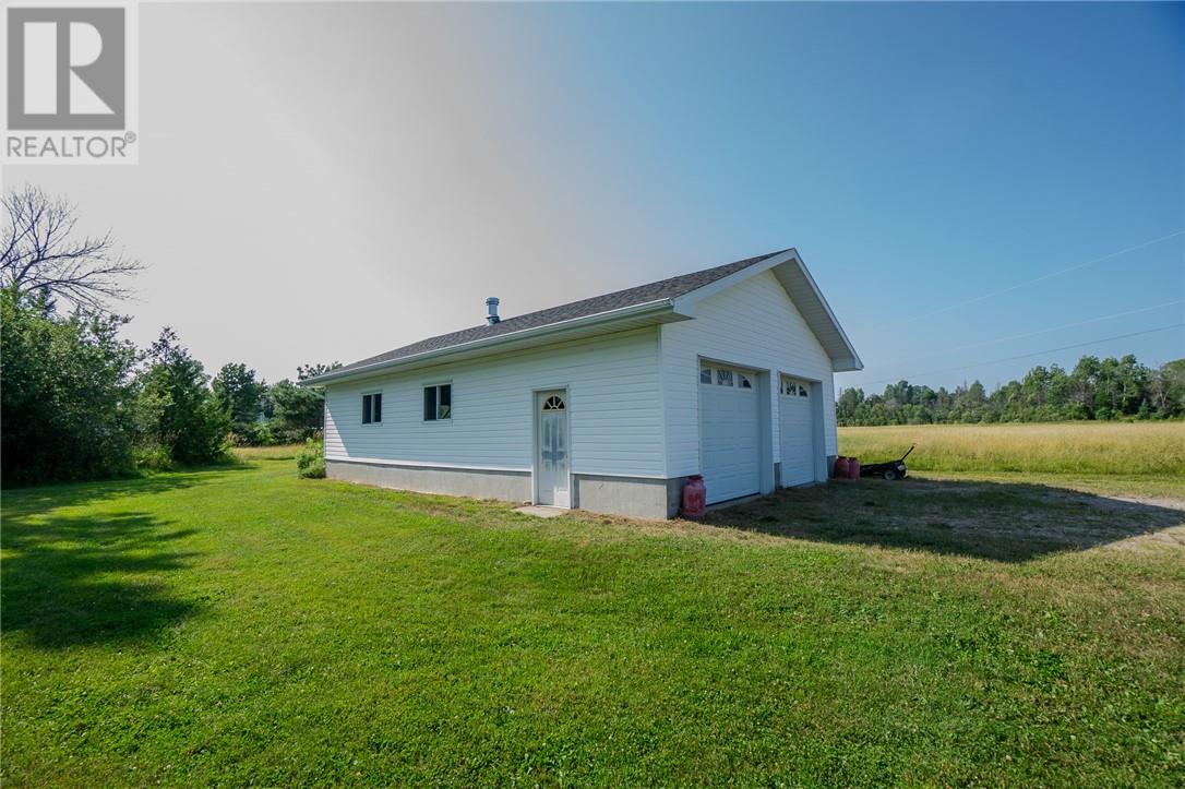 1200 River Road - 17