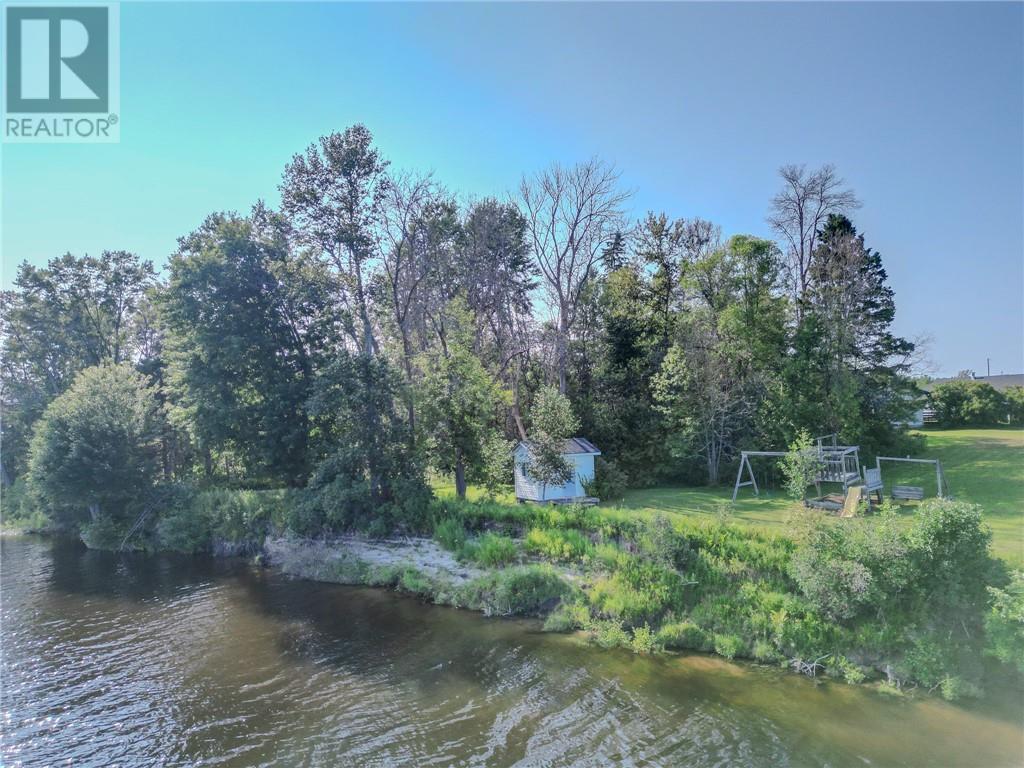 1200 River Road - 31