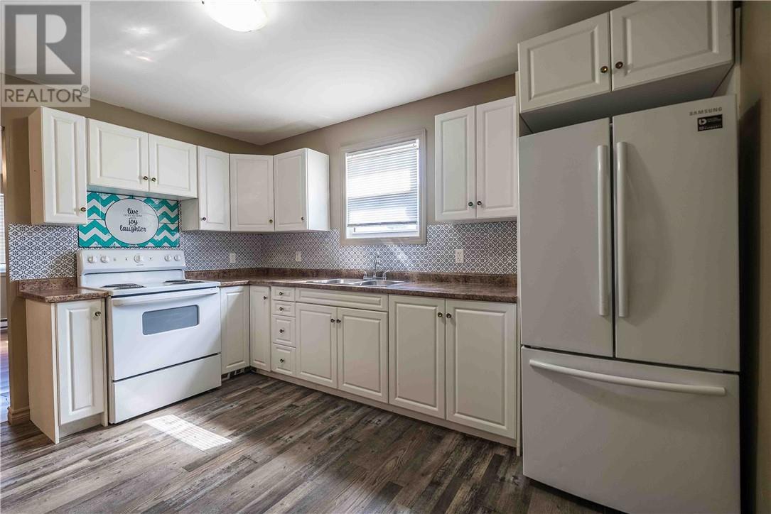 396-400 Melvin Avenue - 17