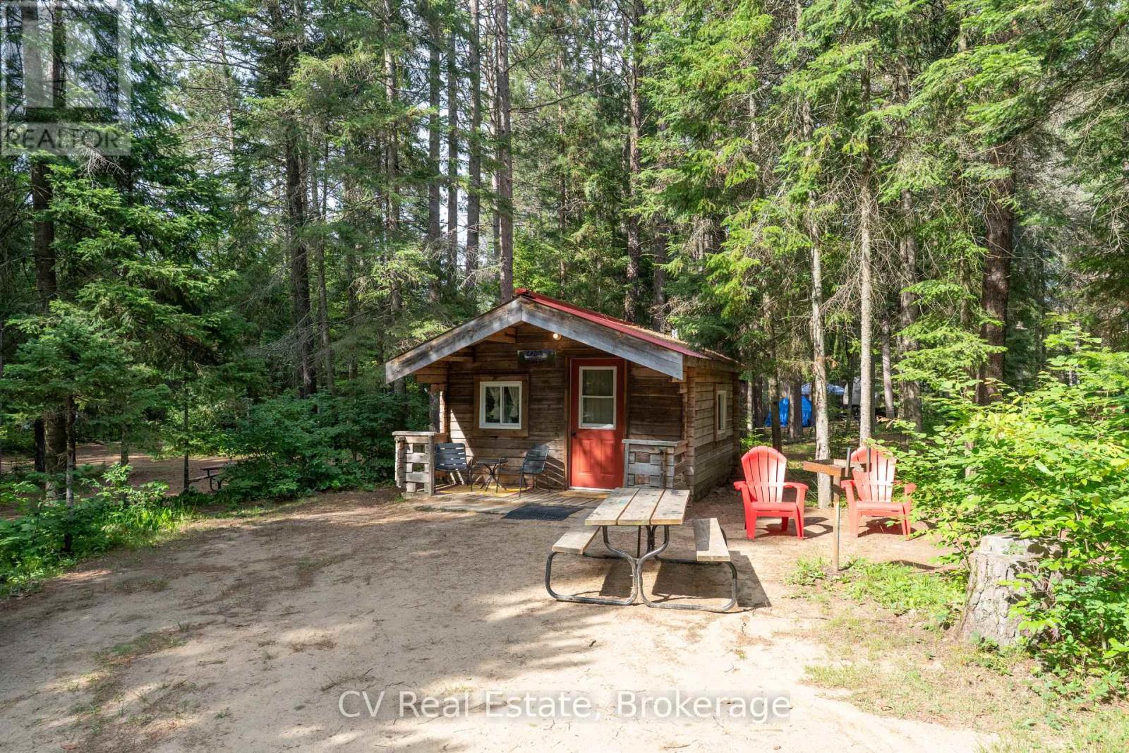 2883 HWY 60 Highway, Lake of Bays (Franklin), Ontario, P0A1H0, Lake of Bays (Franklin), Ontario — photo 4 of 5