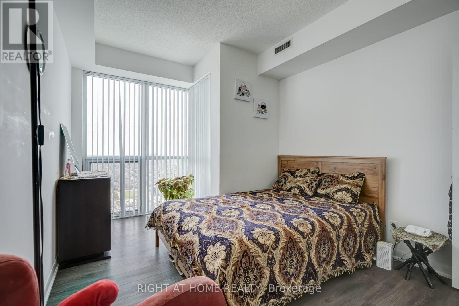 #LPH208 5162 YONGE STREET - 12