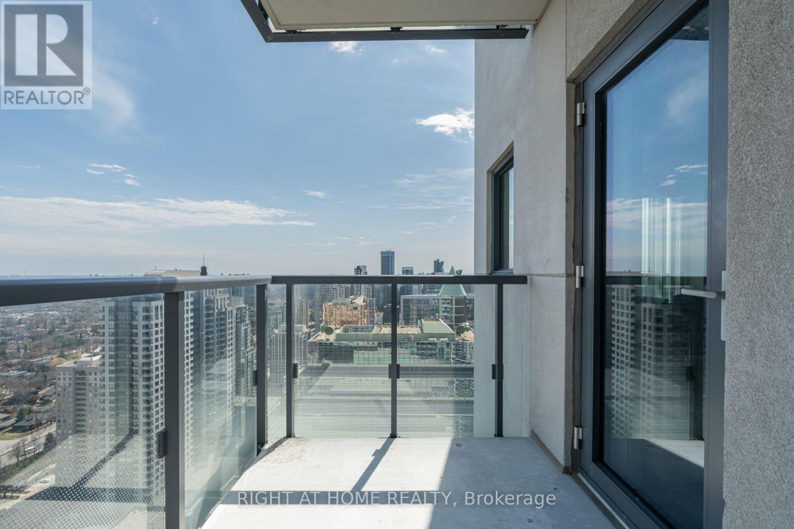#LPH208 5162 YONGE STREET - 17