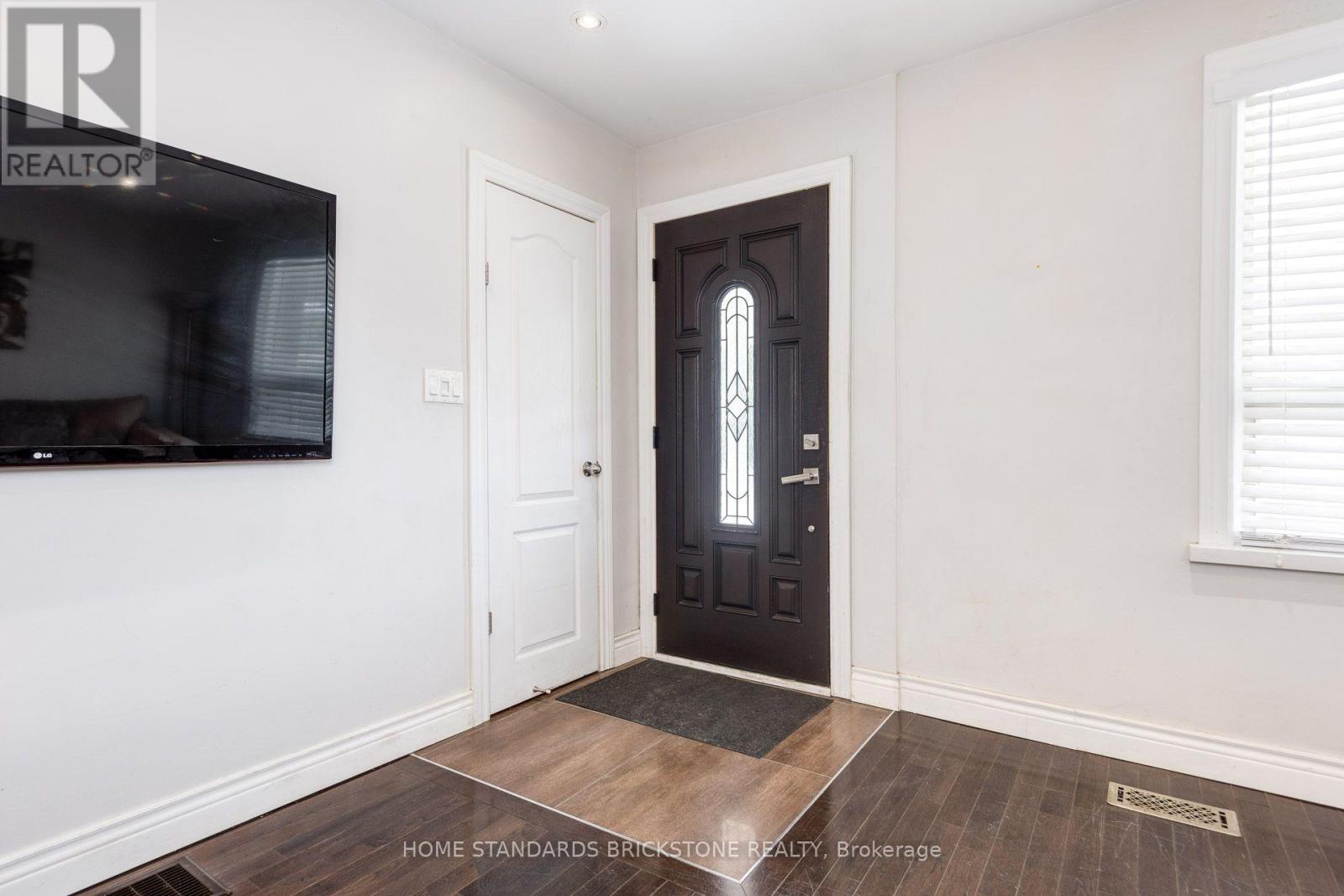 19 GRANITE STREET - Image 17