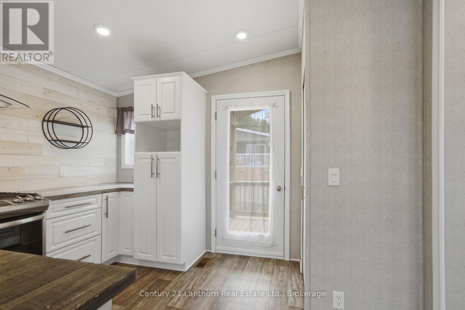 #18 484 FRANKFORD STIRLING ROAD - Image 3