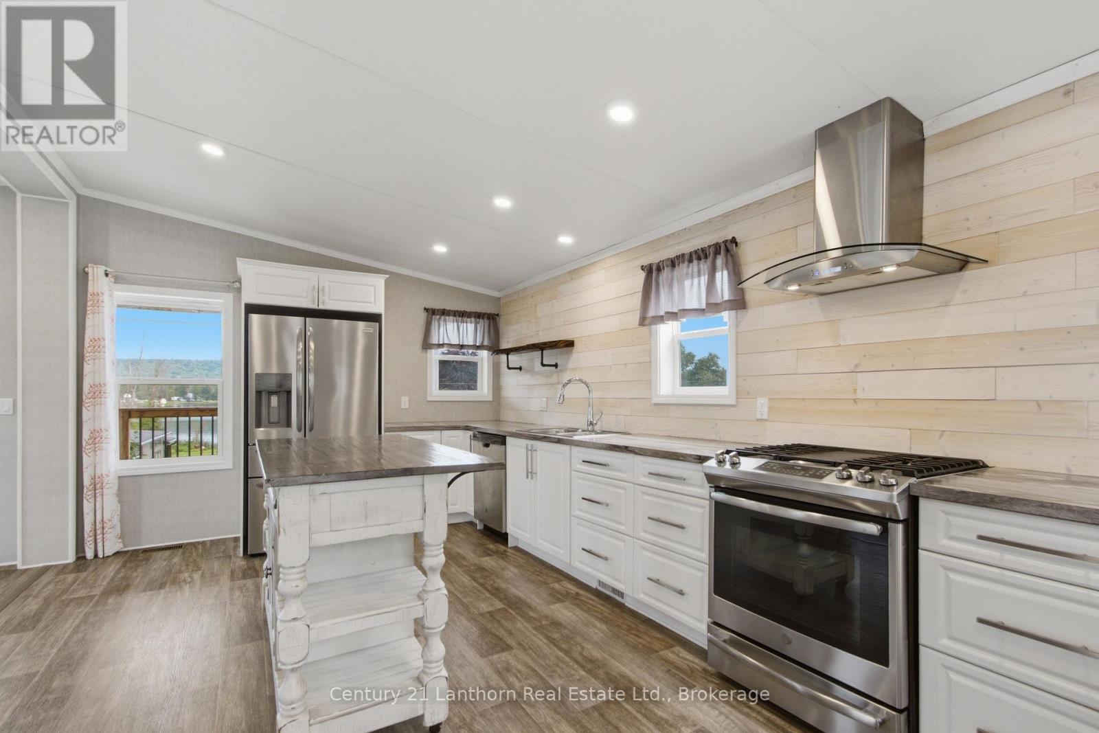#18 484 FRANKFORD STIRLING ROAD - Image 4