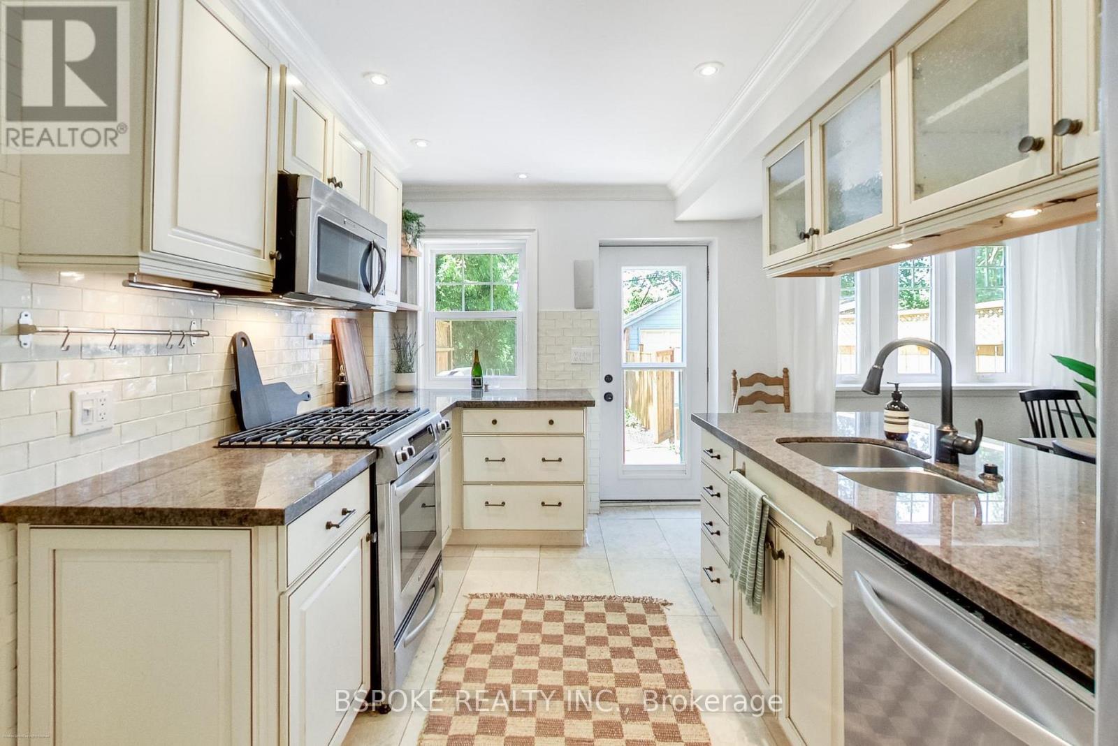 214 GAINSBOROUGH ROAD - 14