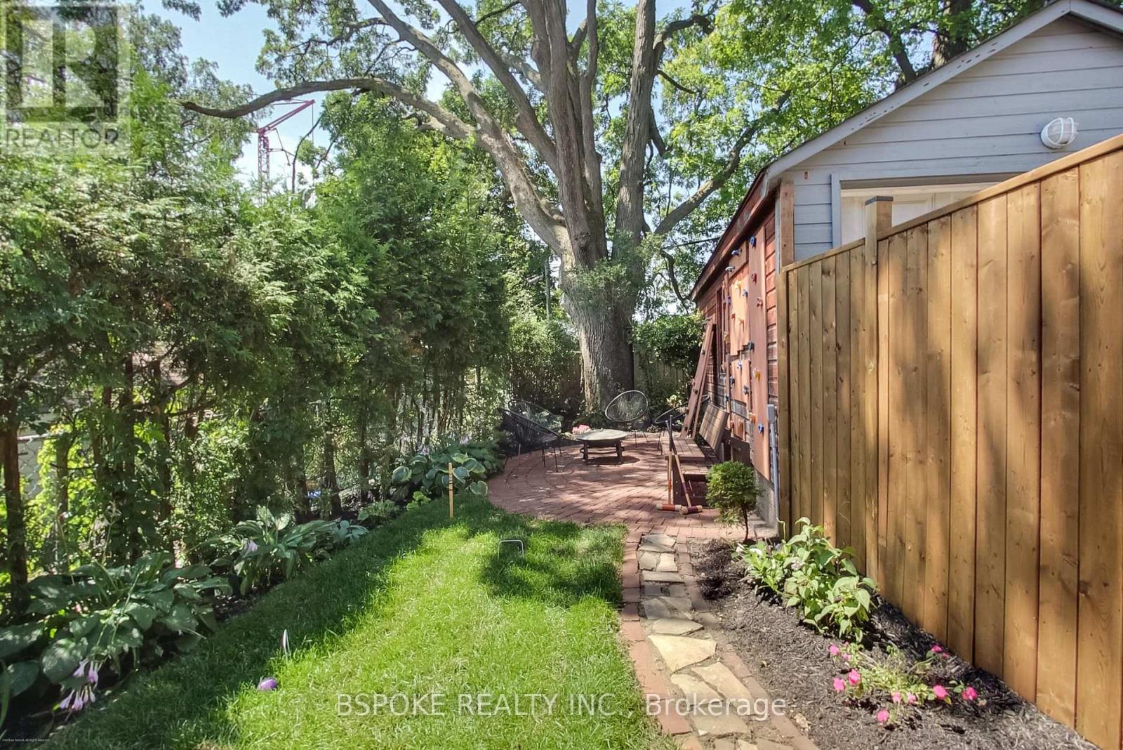 214 GAINSBOROUGH ROAD - Image 33
