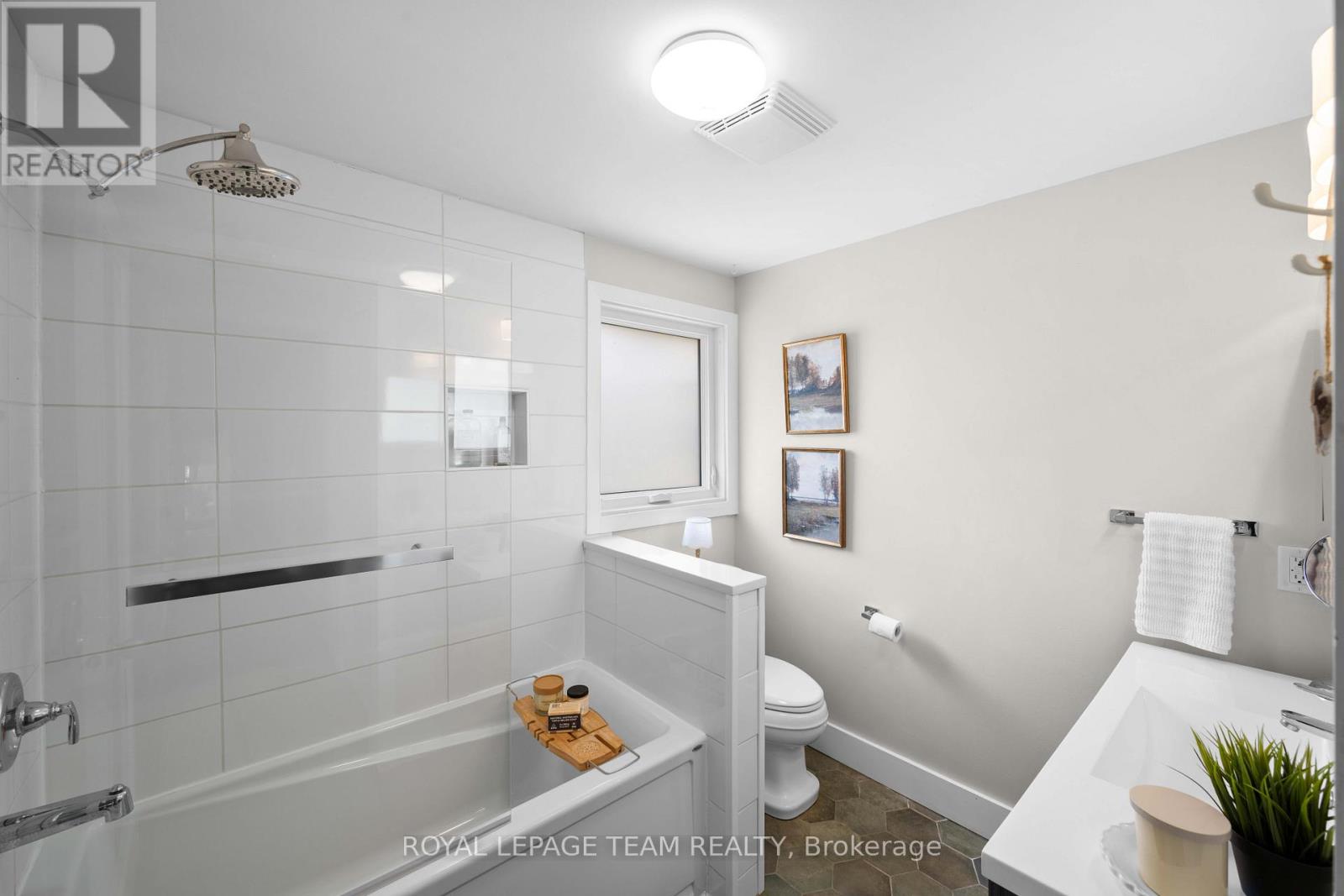 2 LOCKVIEW ROAD - Image 40