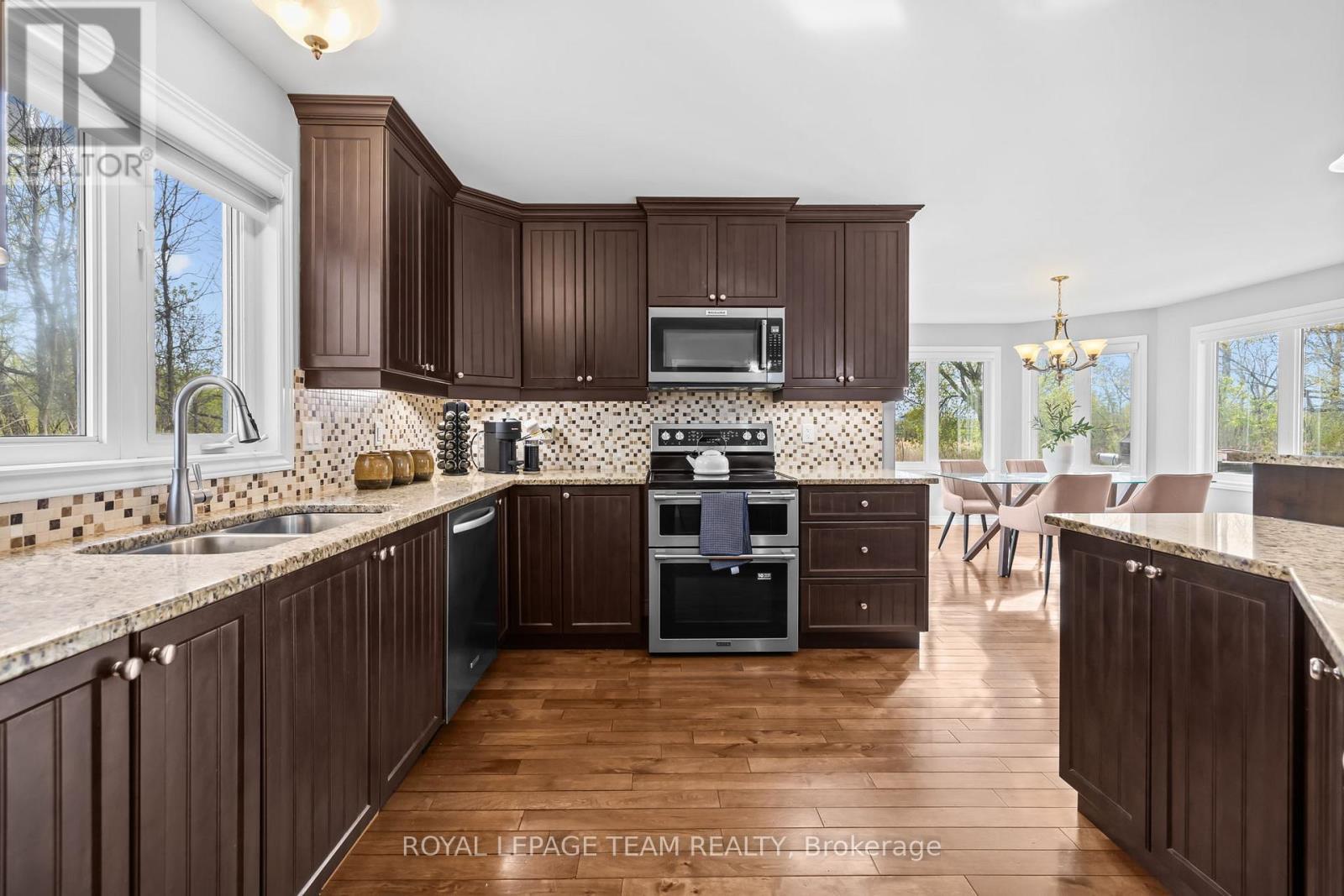 53 D'ARCYS WAY - Image 14