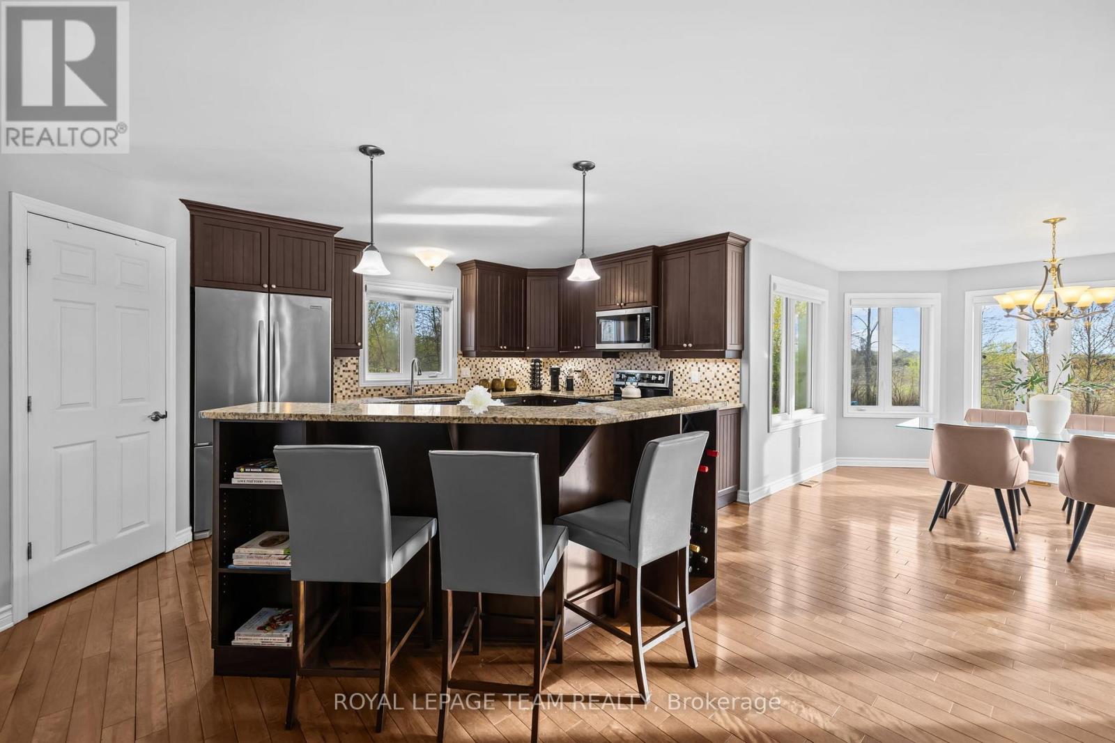 53 D'ARCYS WAY - Image 17