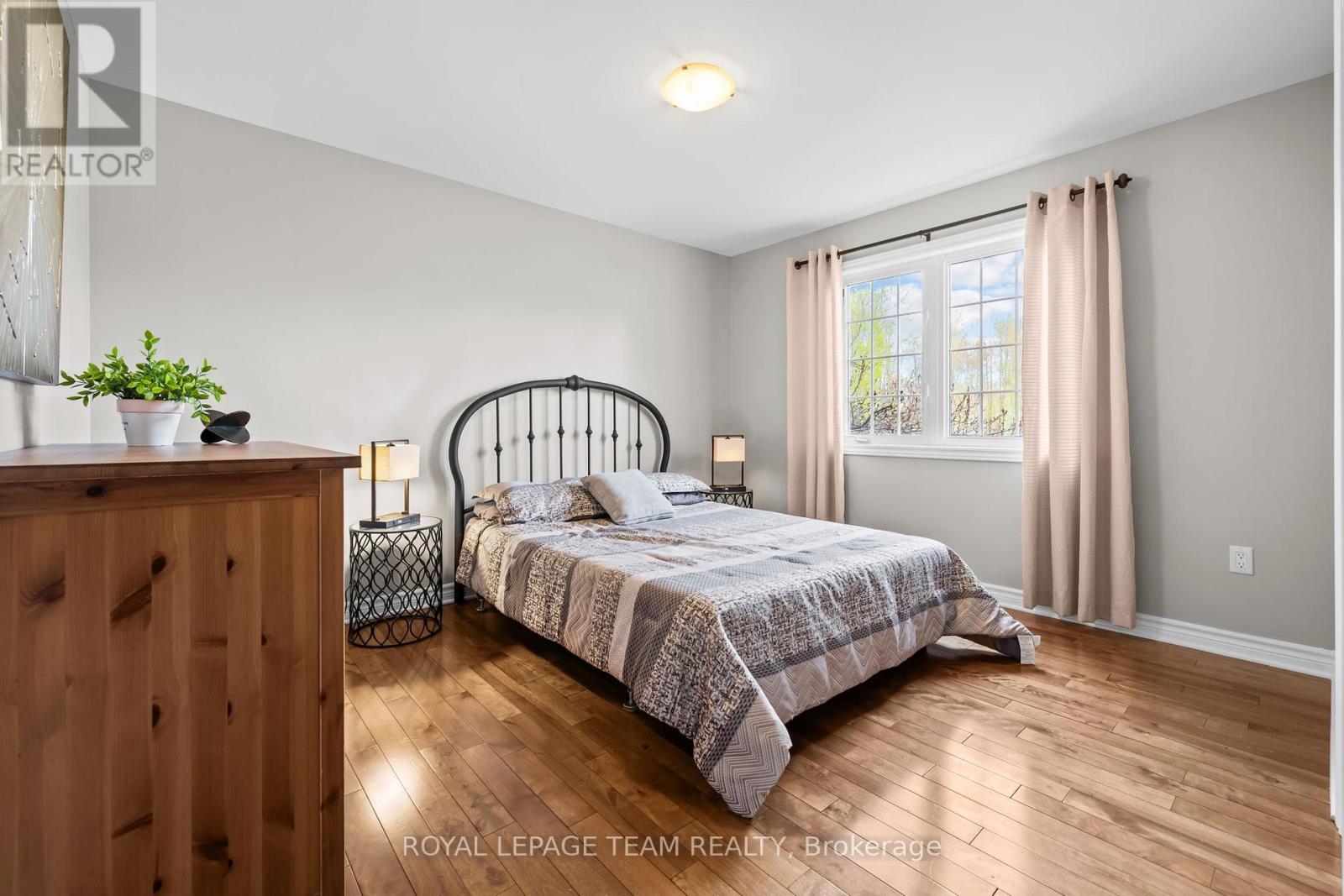 53 D'ARCYS WAY - Image 19