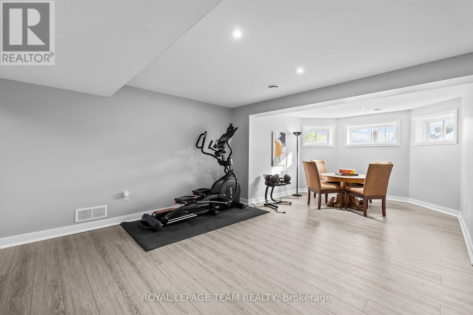 53 D'ARCYS WAY - Image 31