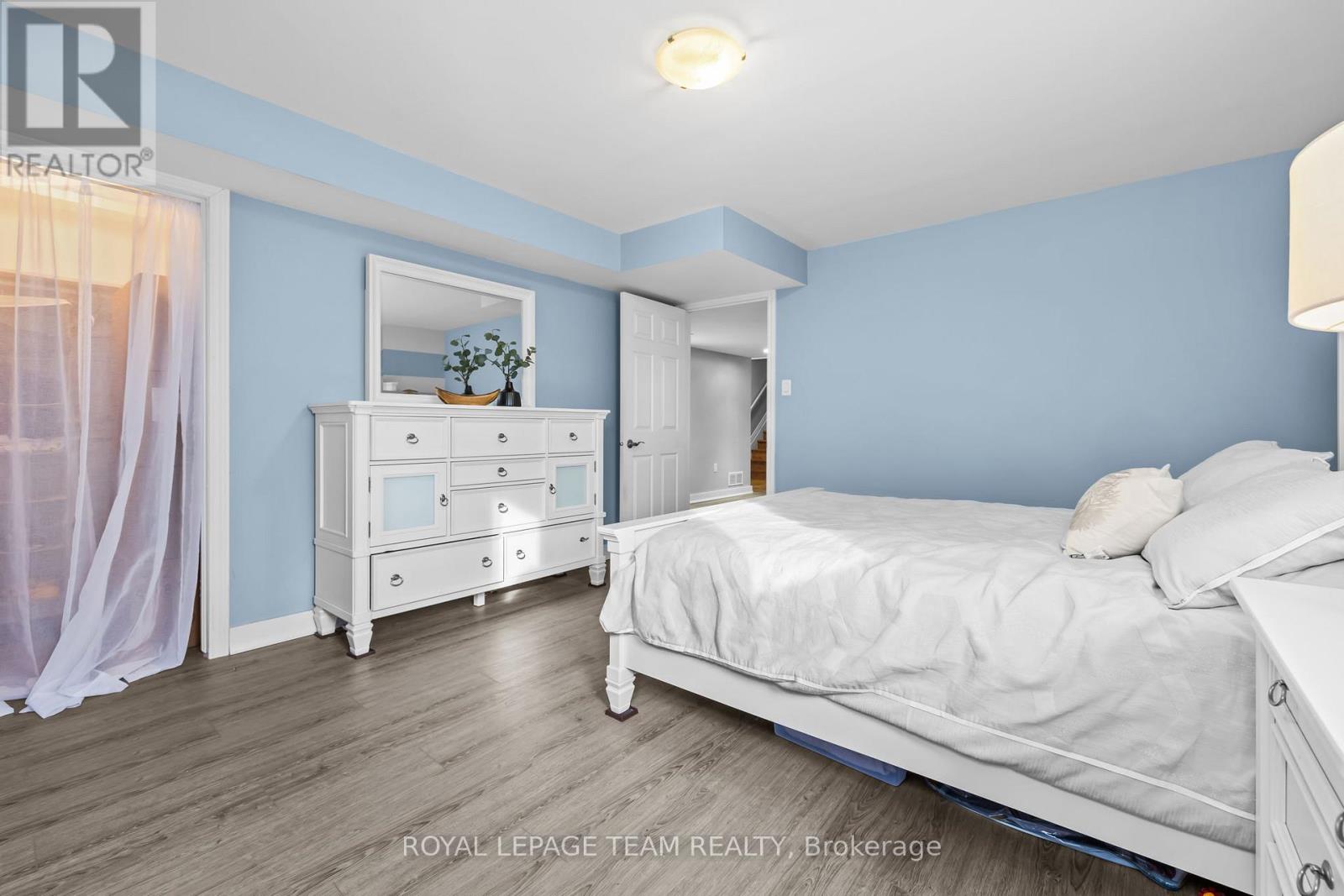 53 D'ARCYS WAY - Image 35