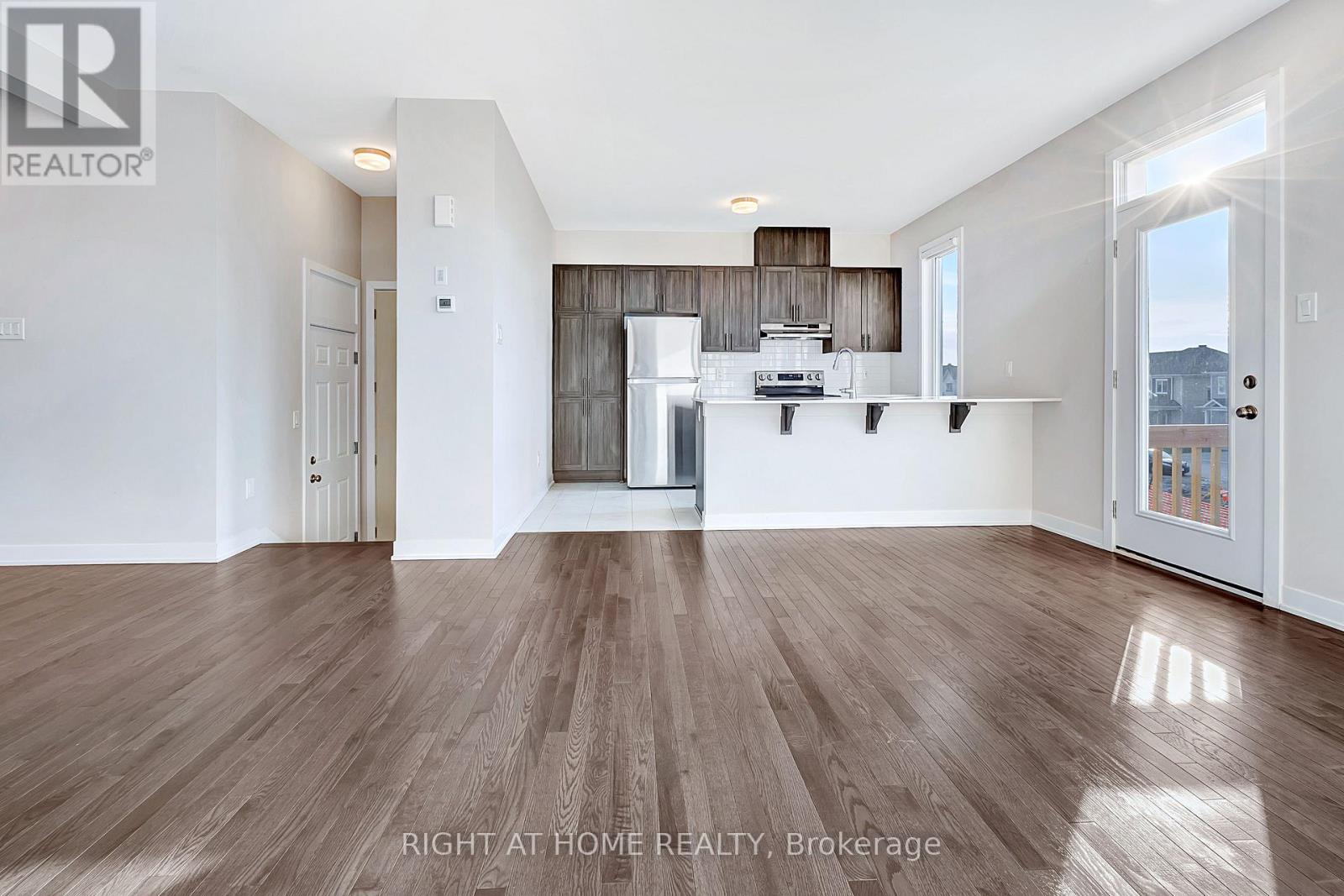 106 BEEBALM CRESCENT - 11