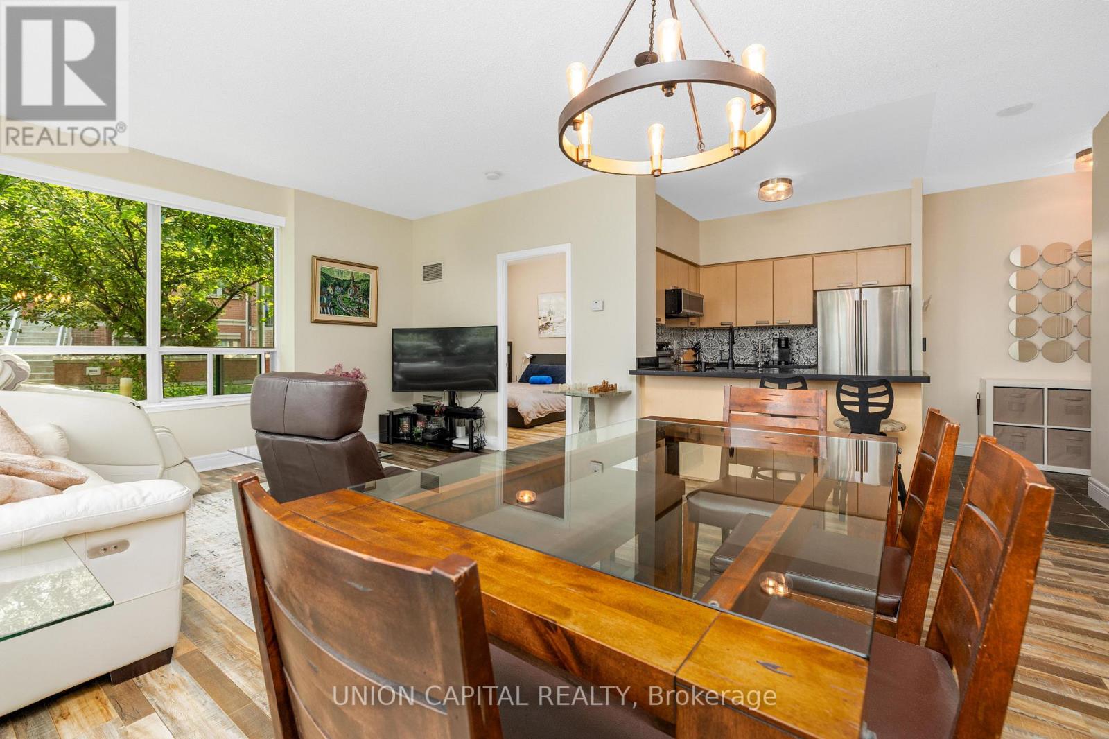 #102 48 SUNCREST BOULEVARD - 12