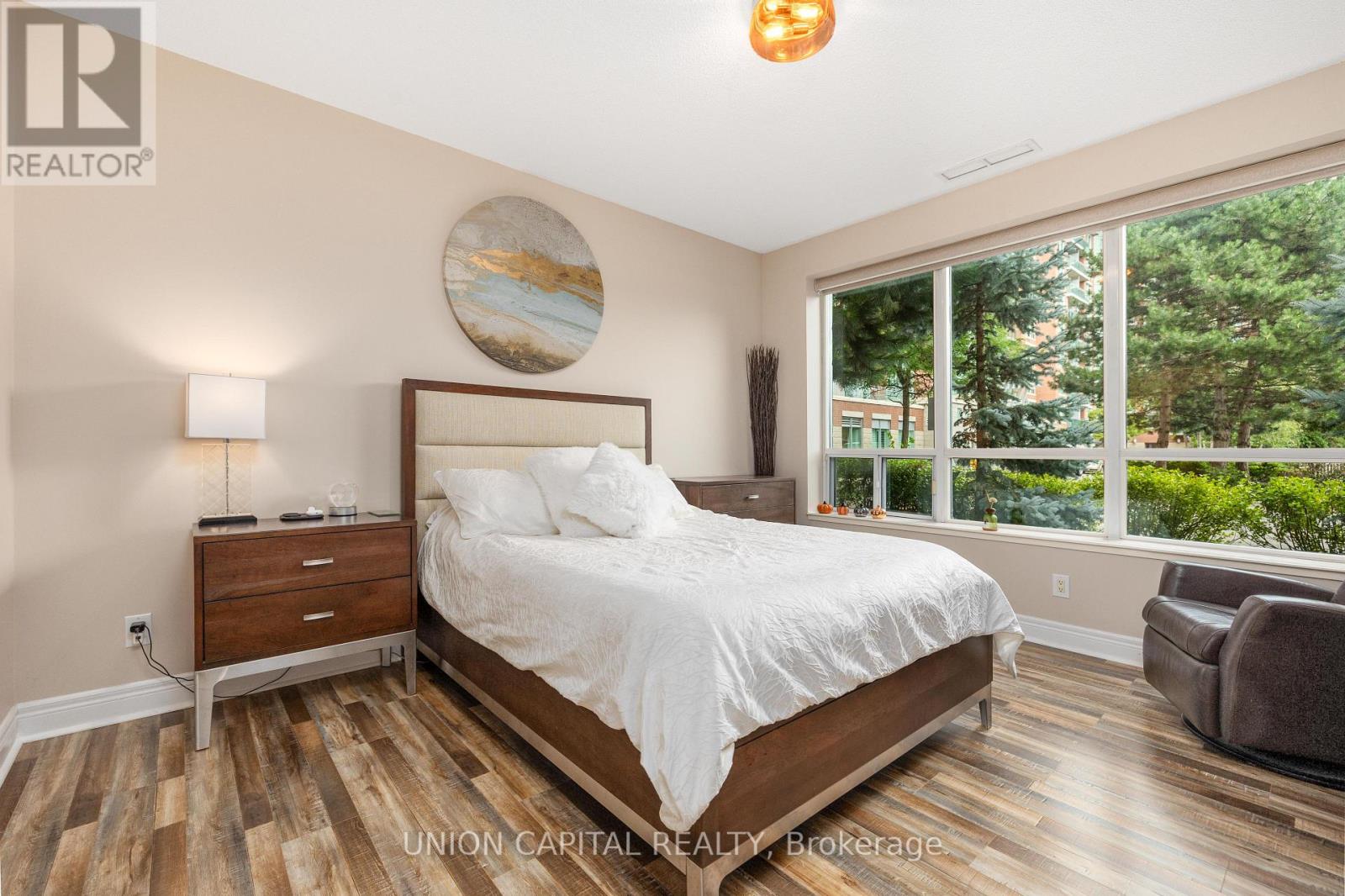 #102 48 SUNCREST BOULEVARD - 19