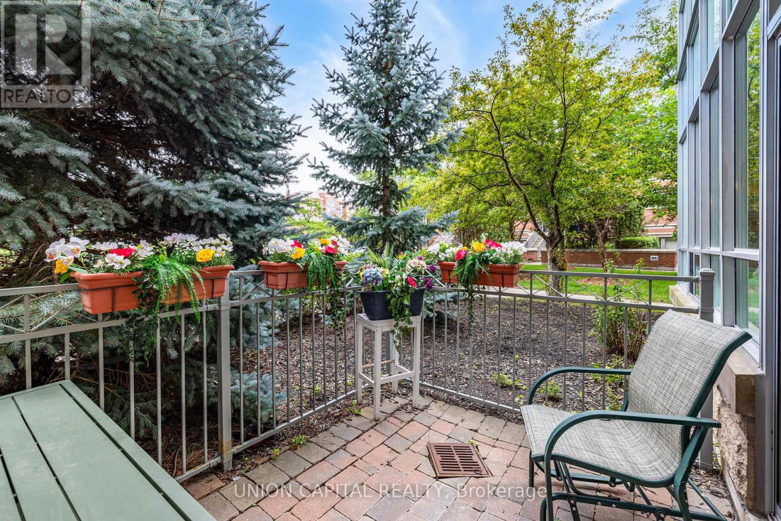 #102 48 SUNCREST BOULEVARD - Image 26