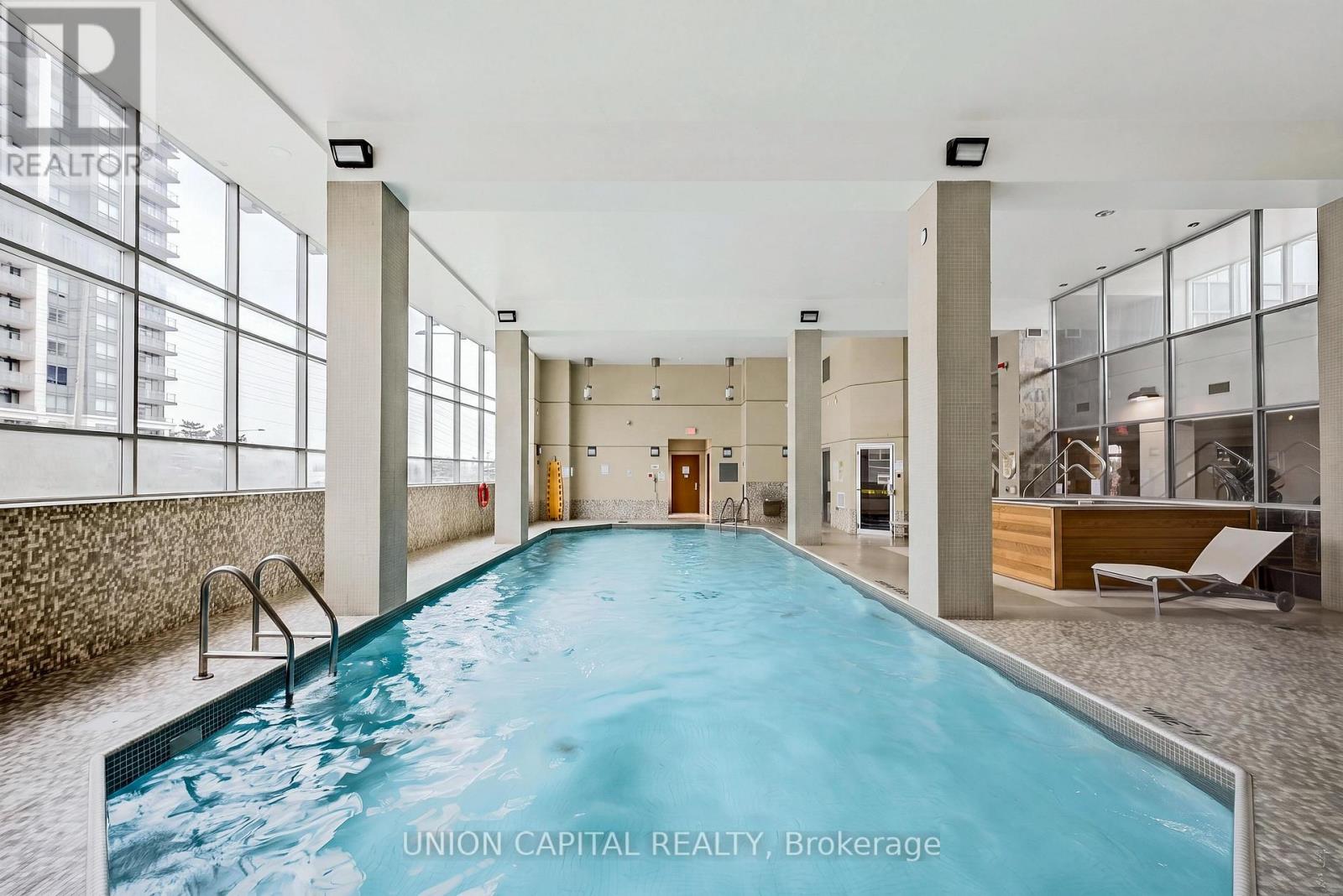 #102 48 SUNCREST BOULEVARD - Image 28