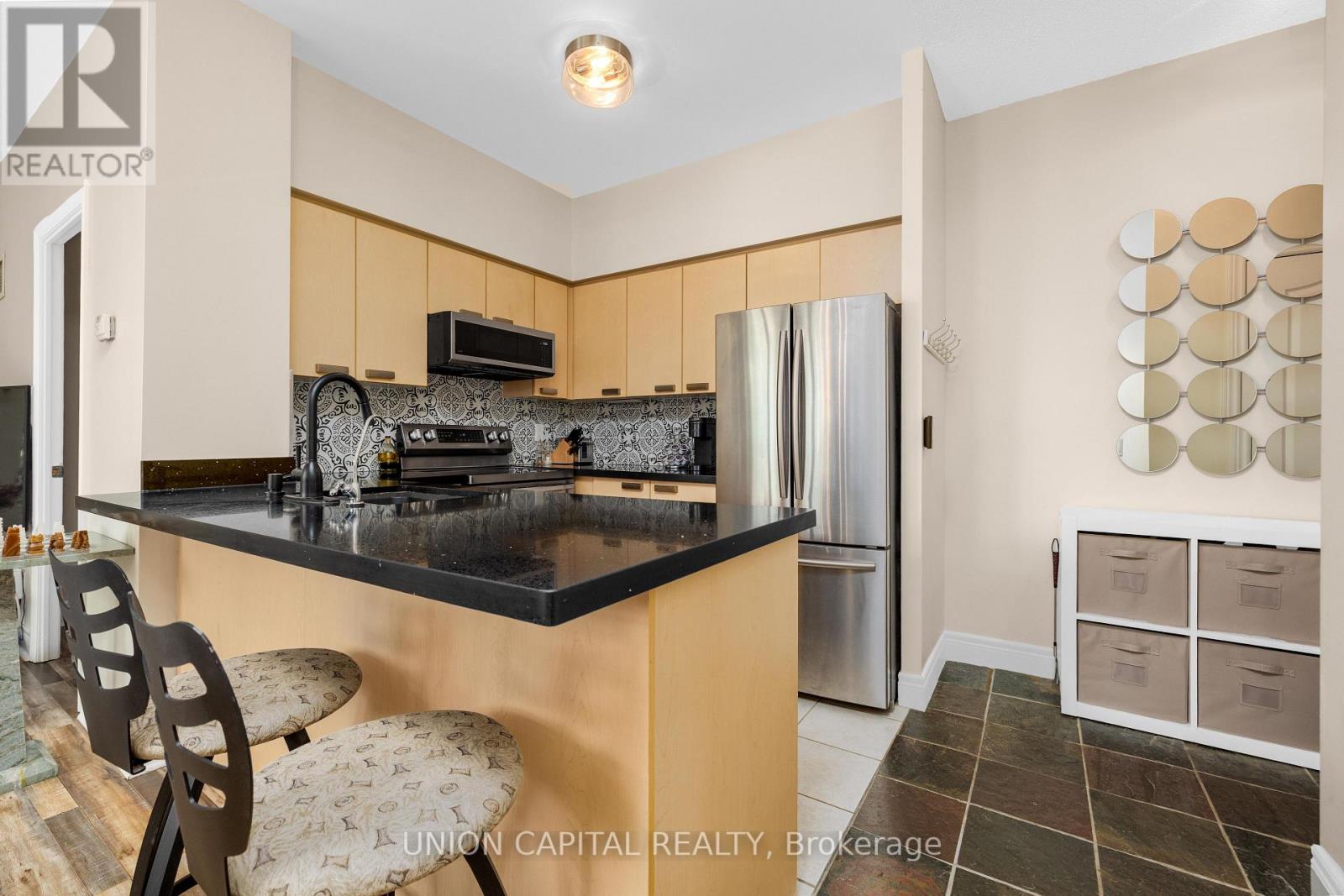 #102 48 SUNCREST BOULEVARD - 5