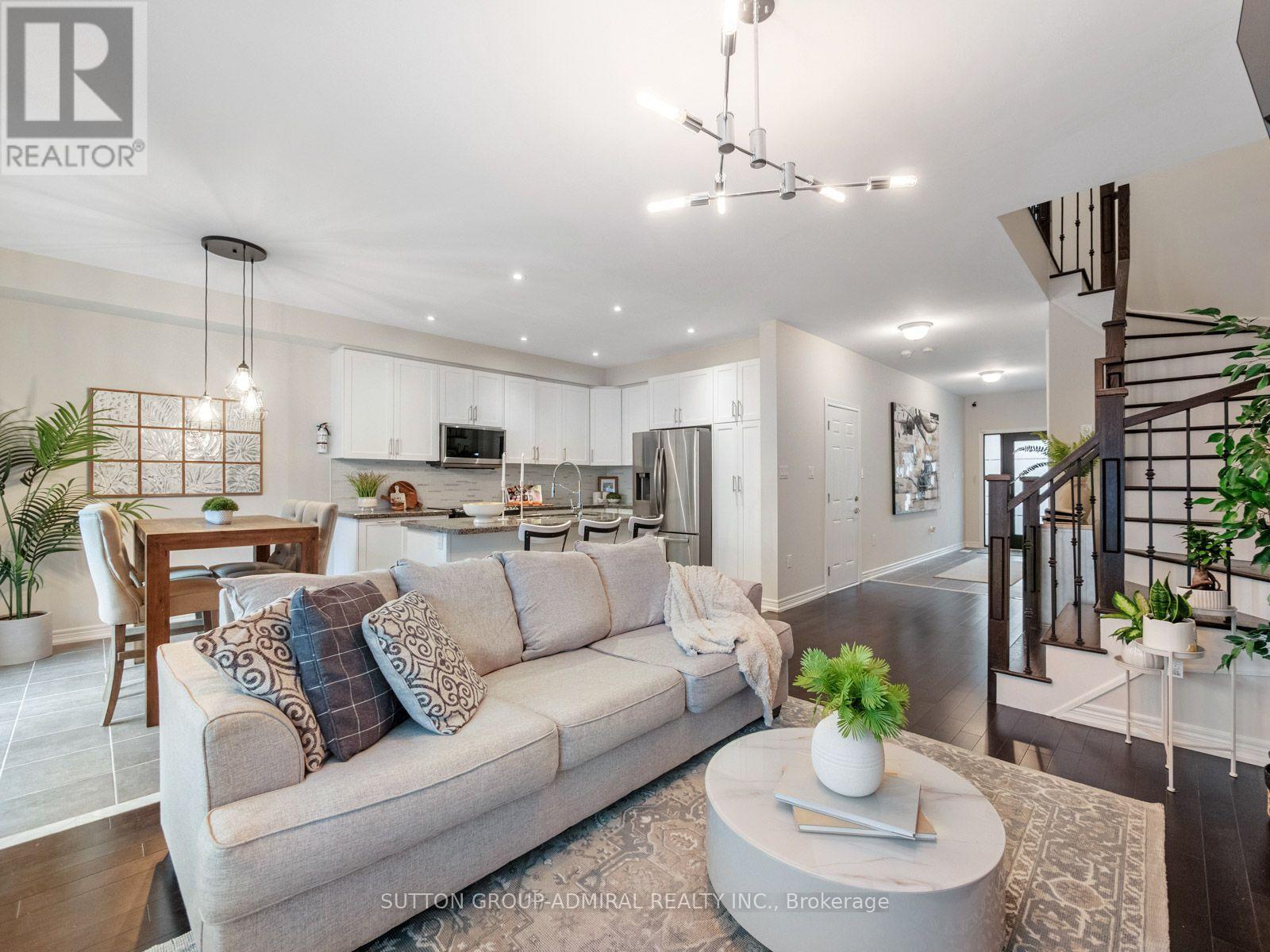 16 CHARMUSE LANE - Image 9