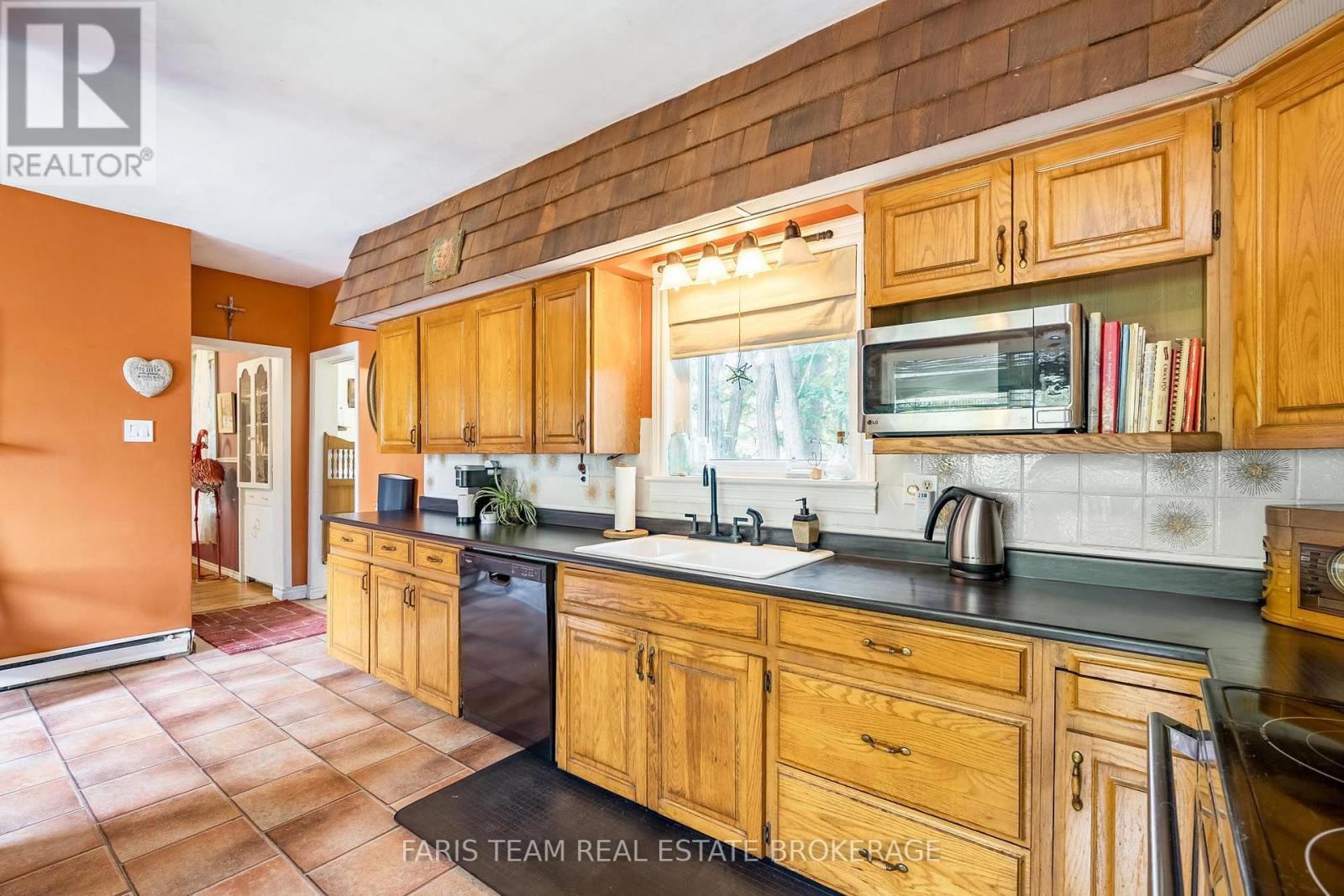 338 GLOUCESTER STREET - 6